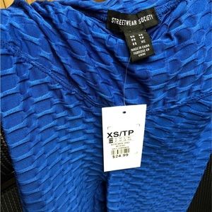 Scrunch bum leggings NWT